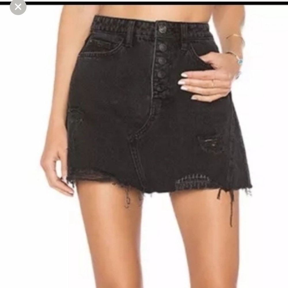 Free People Rainn Women's Black Distressed Button Up Denim Mini Skirt